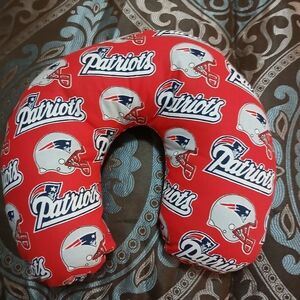 NWT Handcrafted New England Patriots Frabric Printed Neck Pillow.